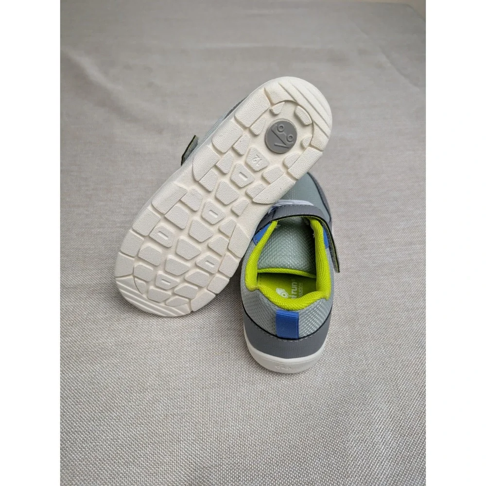 See Kai Run Basics Tenny Sneakers Kids Size 12 Gray NWT Mesh Hook-and-Loop Sport